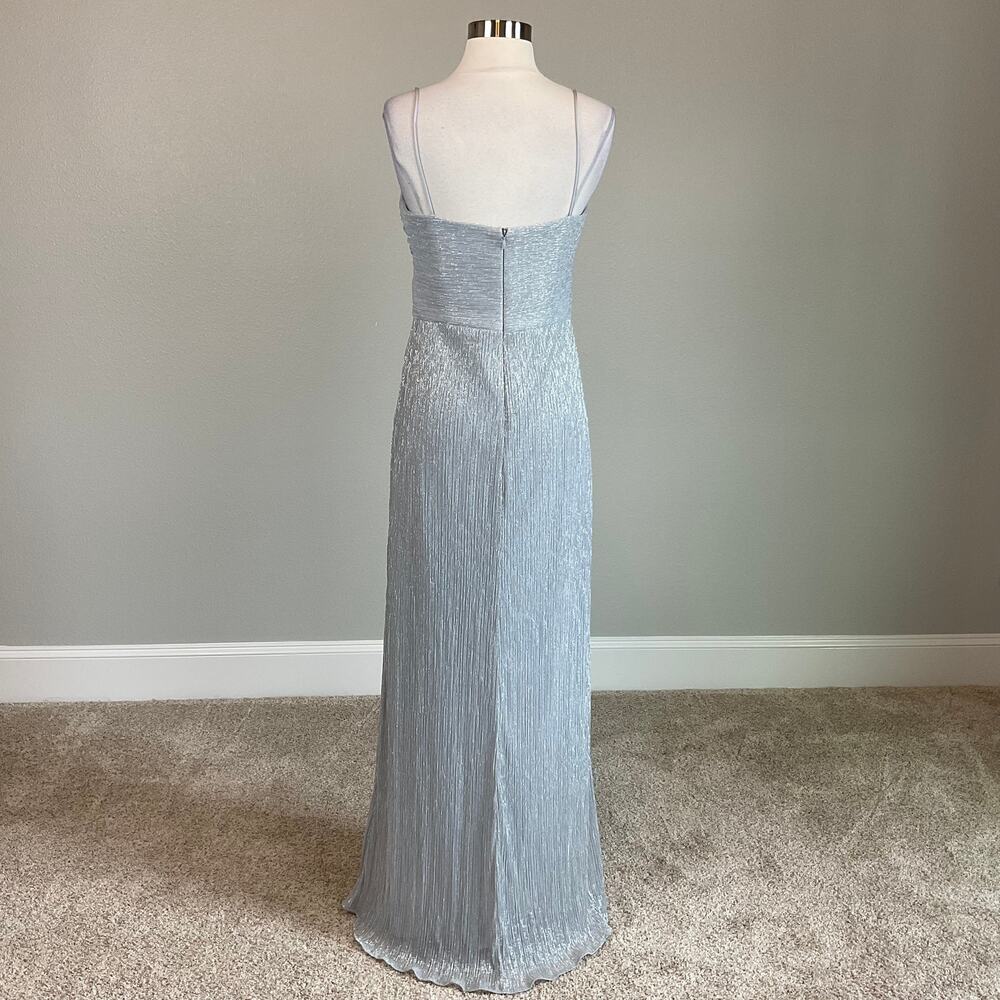 AQUA Silver Evening Gown Metallic Sleeveless A-Line Long Formal Dress Size 6 - Picture 5 of 10